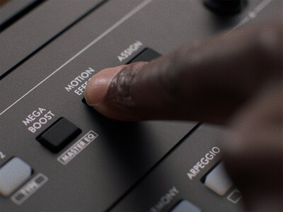 Imagen de característica de MOTION EFFECT del PSR-E483